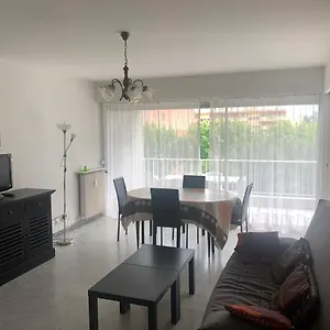 https://appartement-t3-menton.fr-provencehotel.com
